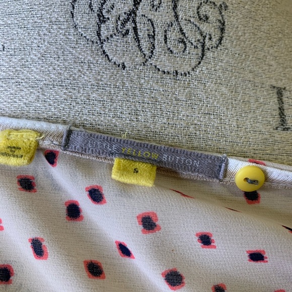 Anthropologie: Yellow Little Button Sleeves Top - Picture 4 of 6